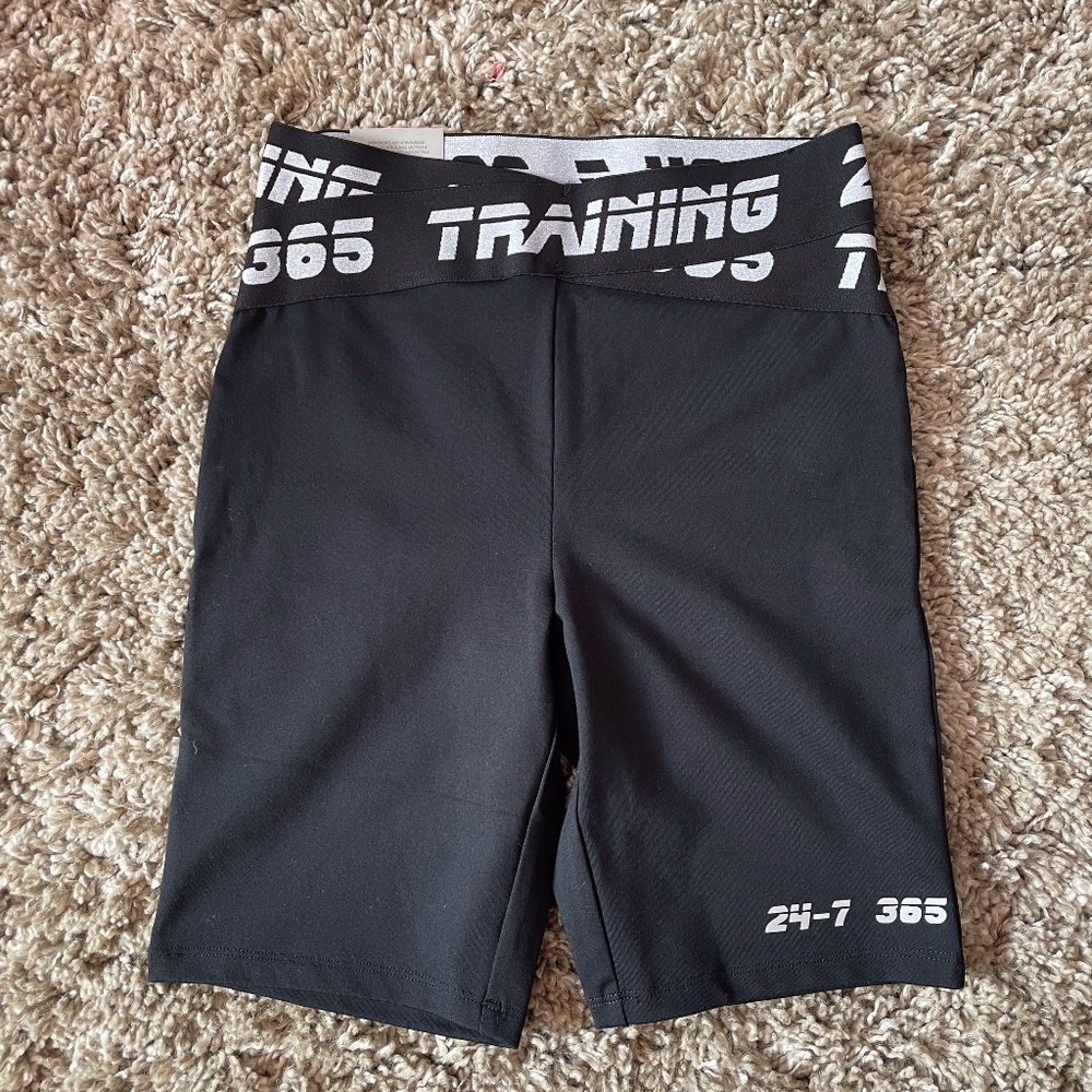 Training ATHLETIC Shorts .Forever 21.